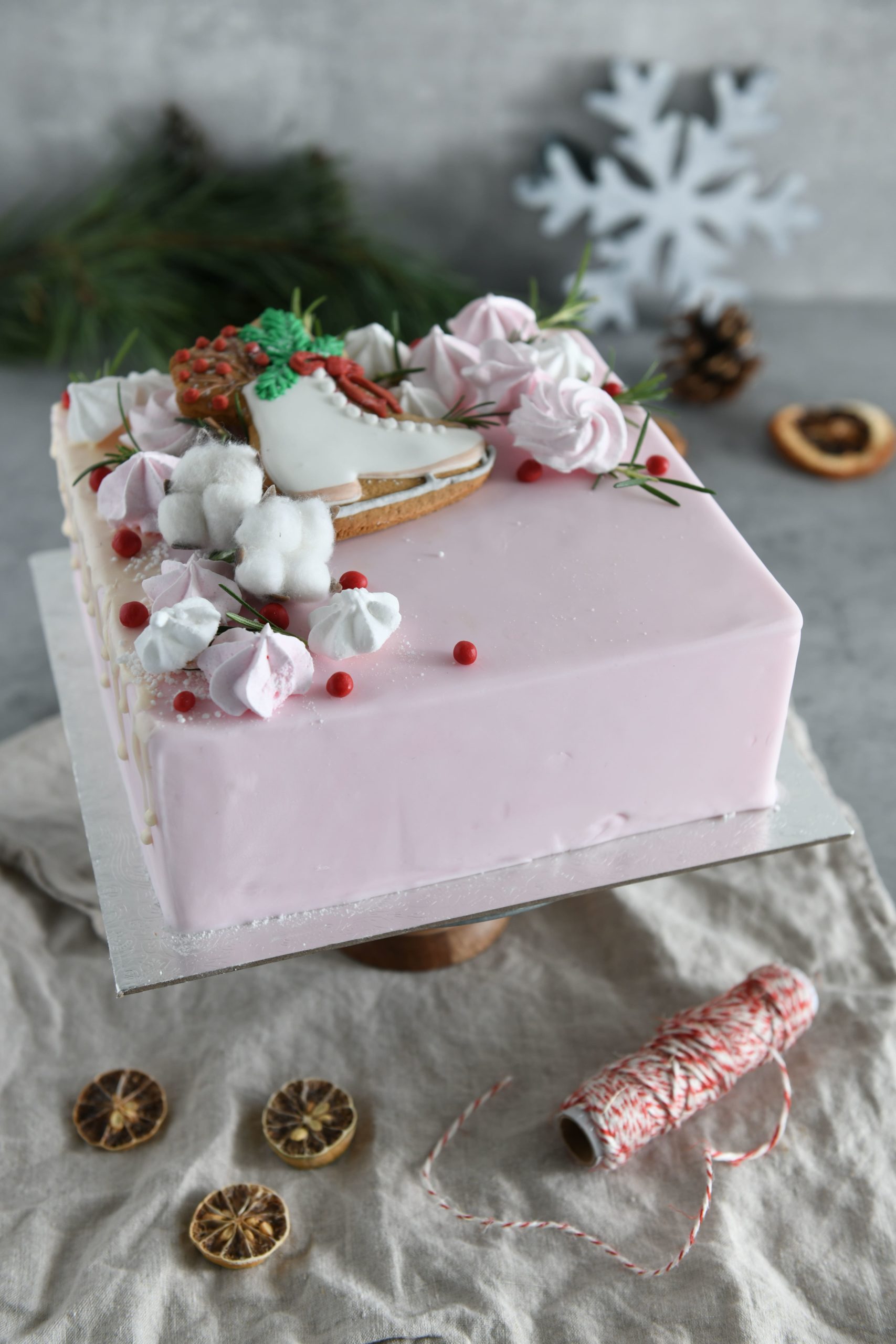 Vianočná torta. Ružová cukráreň Nitra
